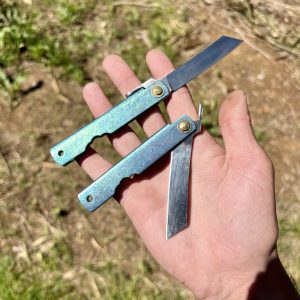 Higonokami 14c28n titane bleu/vert tanto inversé #244