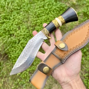 Khukuri acier damas manche doré #266