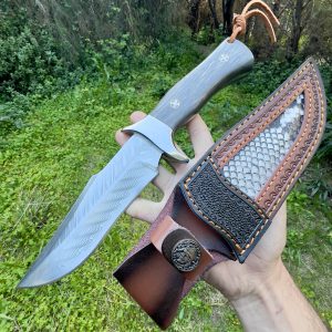 Gros couteau lame acier damas #306